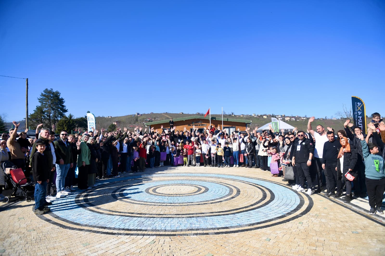 KARADENİZ’DEKİ DUSTER TUTKUNLARI ALTINORDU’DA BULUŞTU