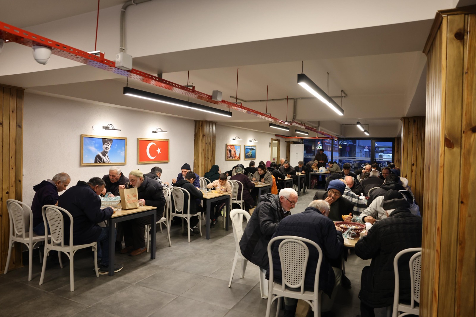 KENT LOKANTALARI RAMAZAN’DA DAYANIŞMAYI PAYLAŞARAK BÜYÜTÜYOR