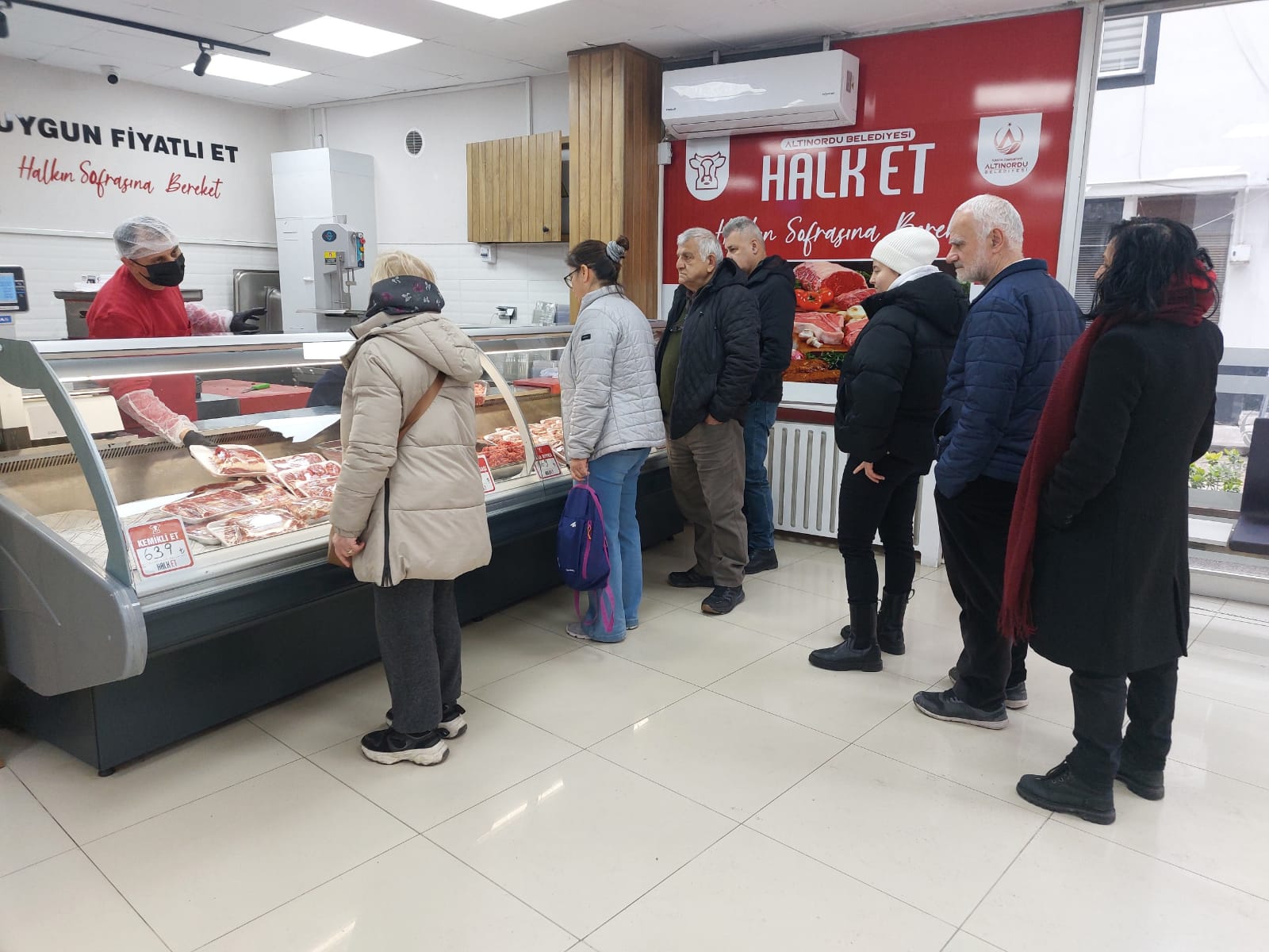 RAMAZAN AYI ÖNCESİ HALK ET’E YOĞUN İLGİ