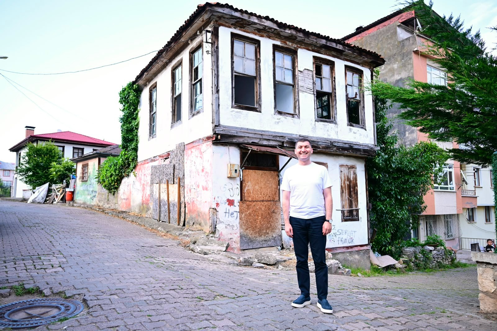 MÜJGAN ABLANIN EVİ İÇİN RESTORASYON İHALESİ TAMAMLANDI