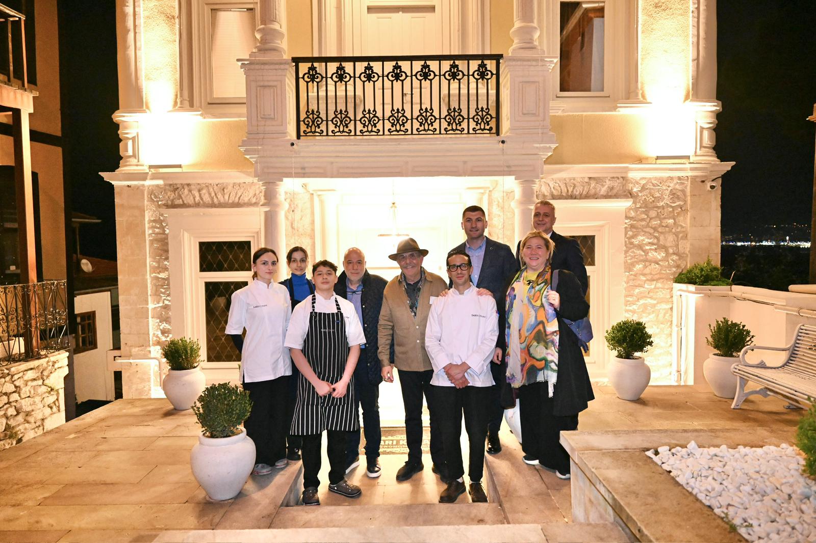 “SARI KONAK GASTRONOMİ MERKEZİ GELENEKSELİN DERİNLİĞİNİ HİSSETTİRİYOR”