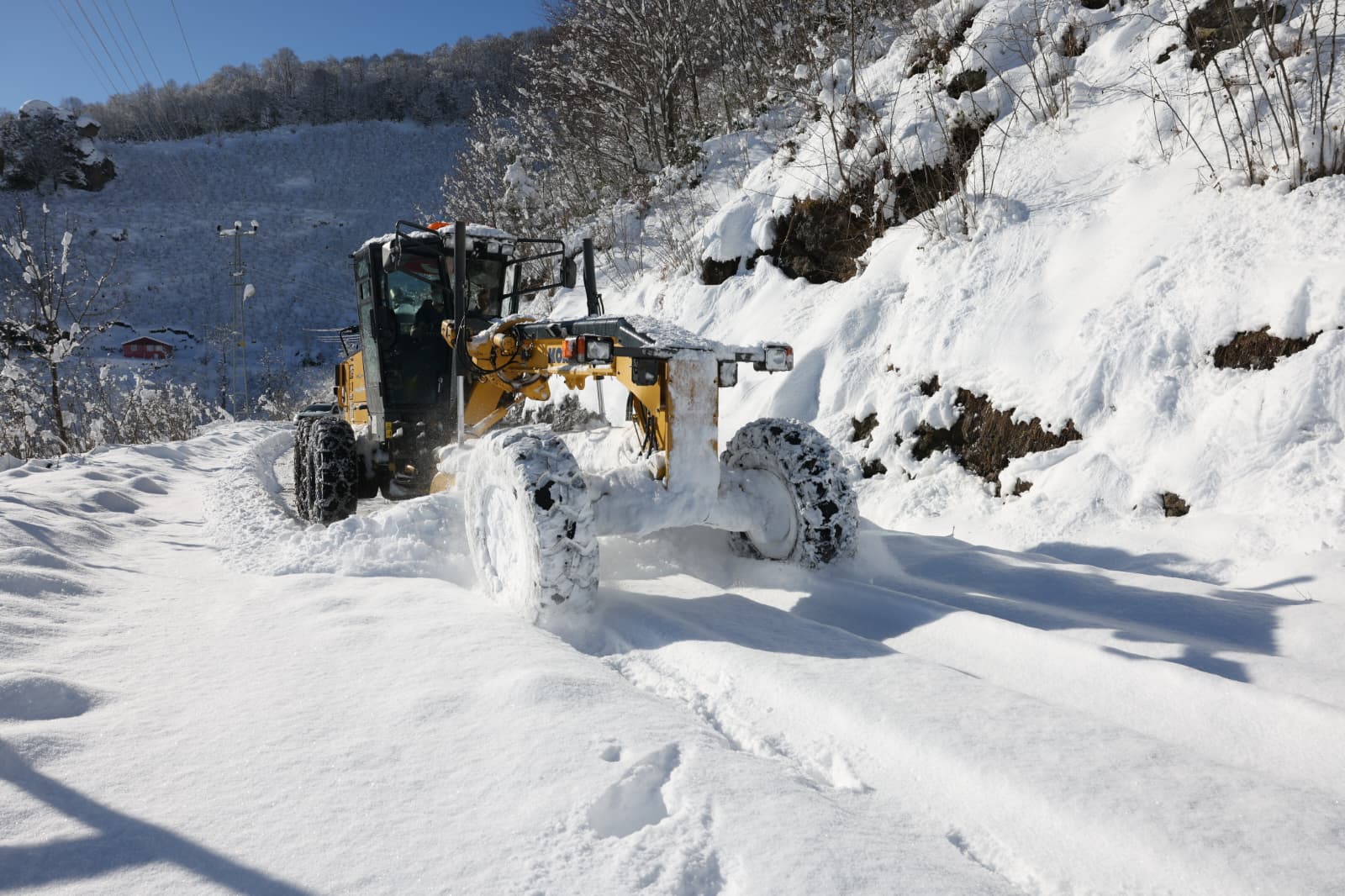 KAR YAĞIŞINA GECE-GÜNDÜZ ANLIK MÜDAHALE