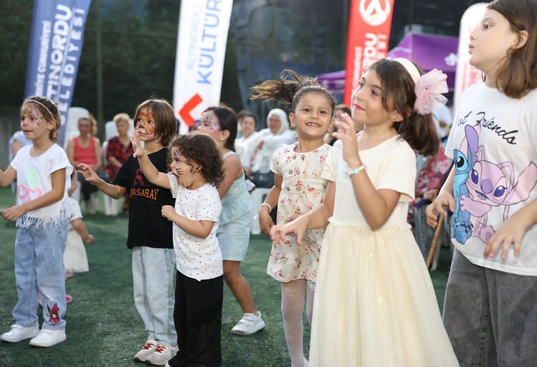 SARAYCIK VE KÖKENLİ DE ŞENLENDİ