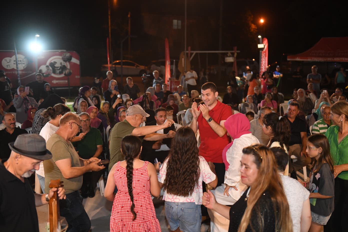 SARAYCIK VE KÖKENLİ DE ŞENLENDİ