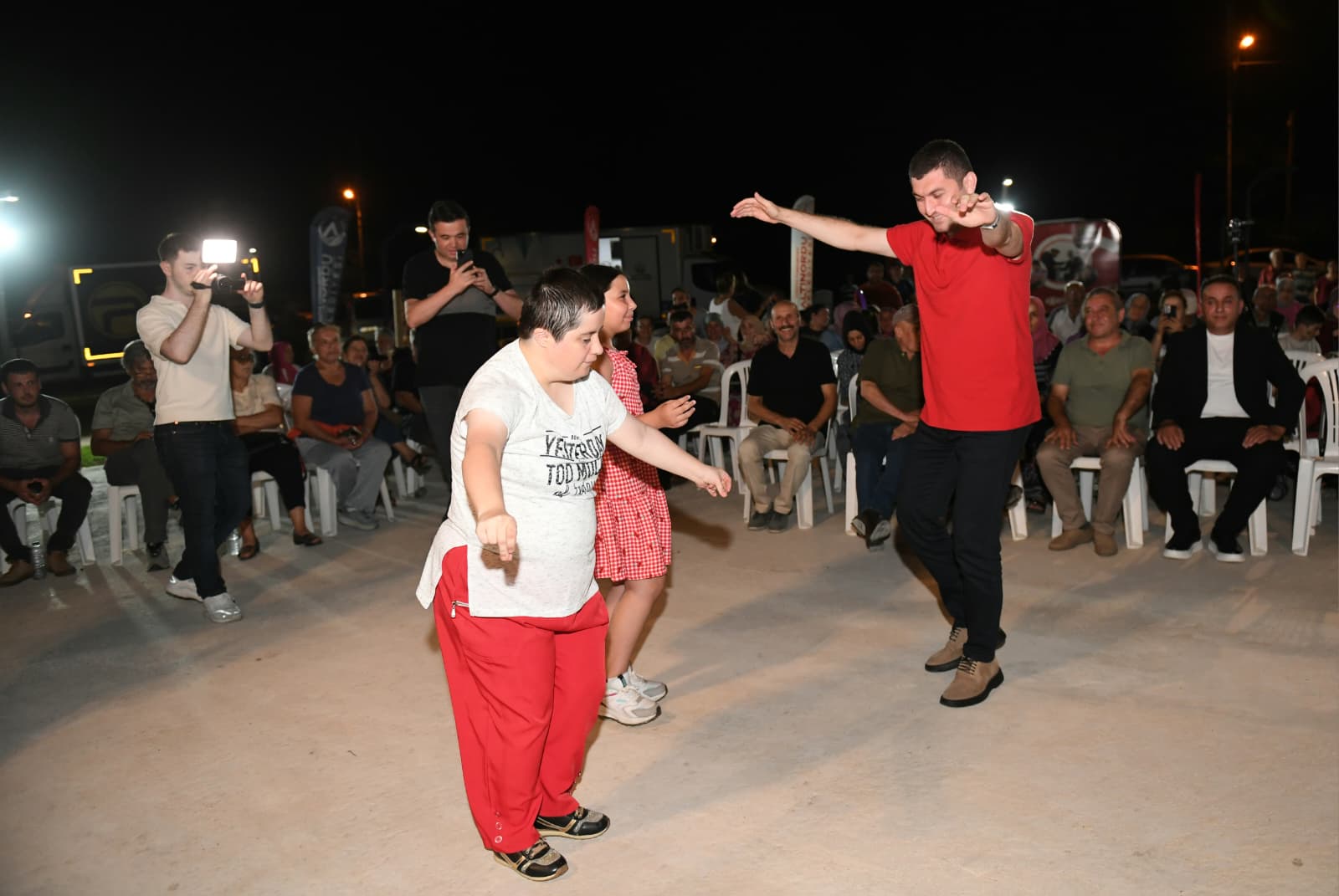 SARAYCIK VE KÖKENLİ DE ŞENLENDİ