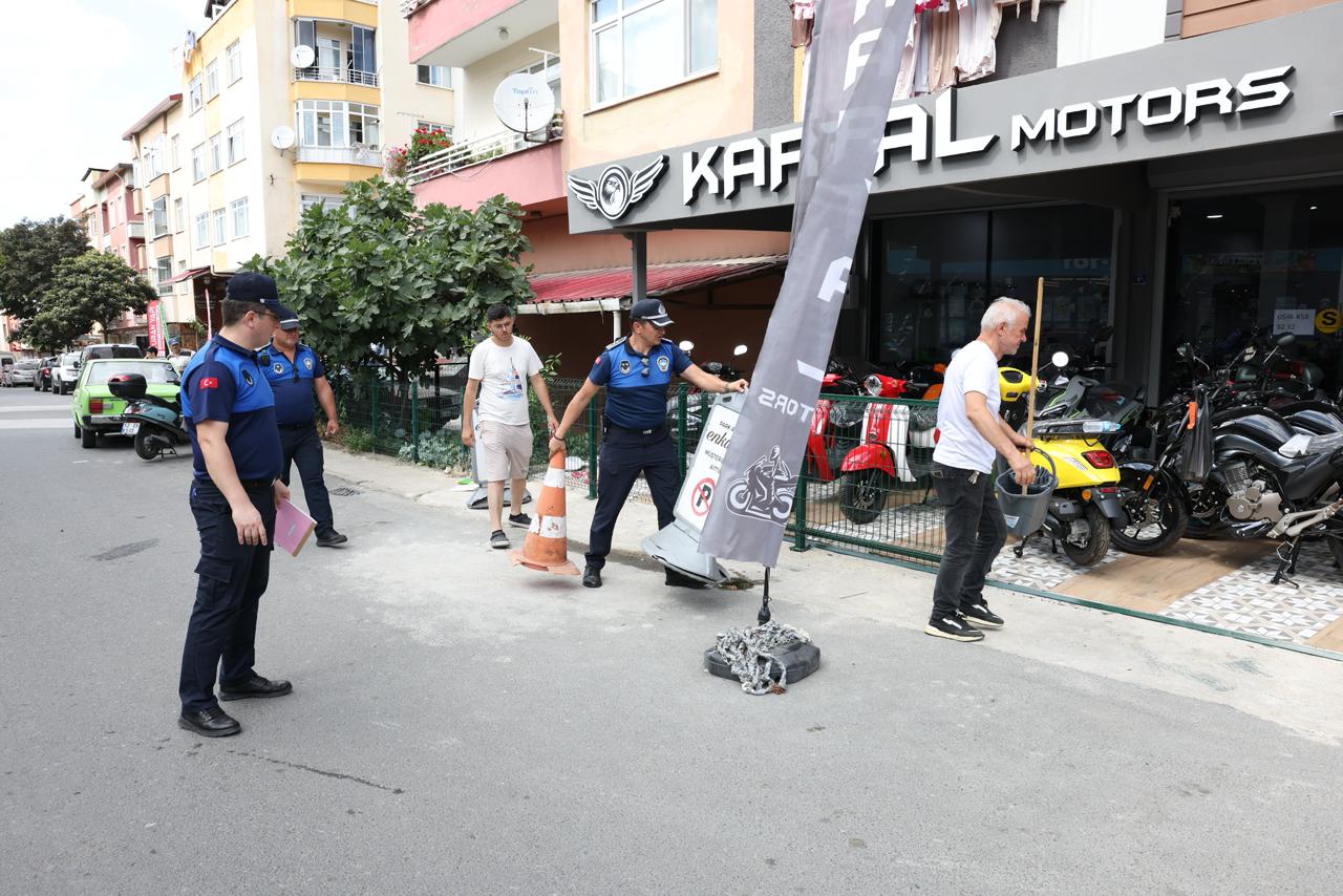ALTINORDU BELEDİYESİ’NDEN KALDIRIM İŞGALLERİNE SIKI DENETİM
