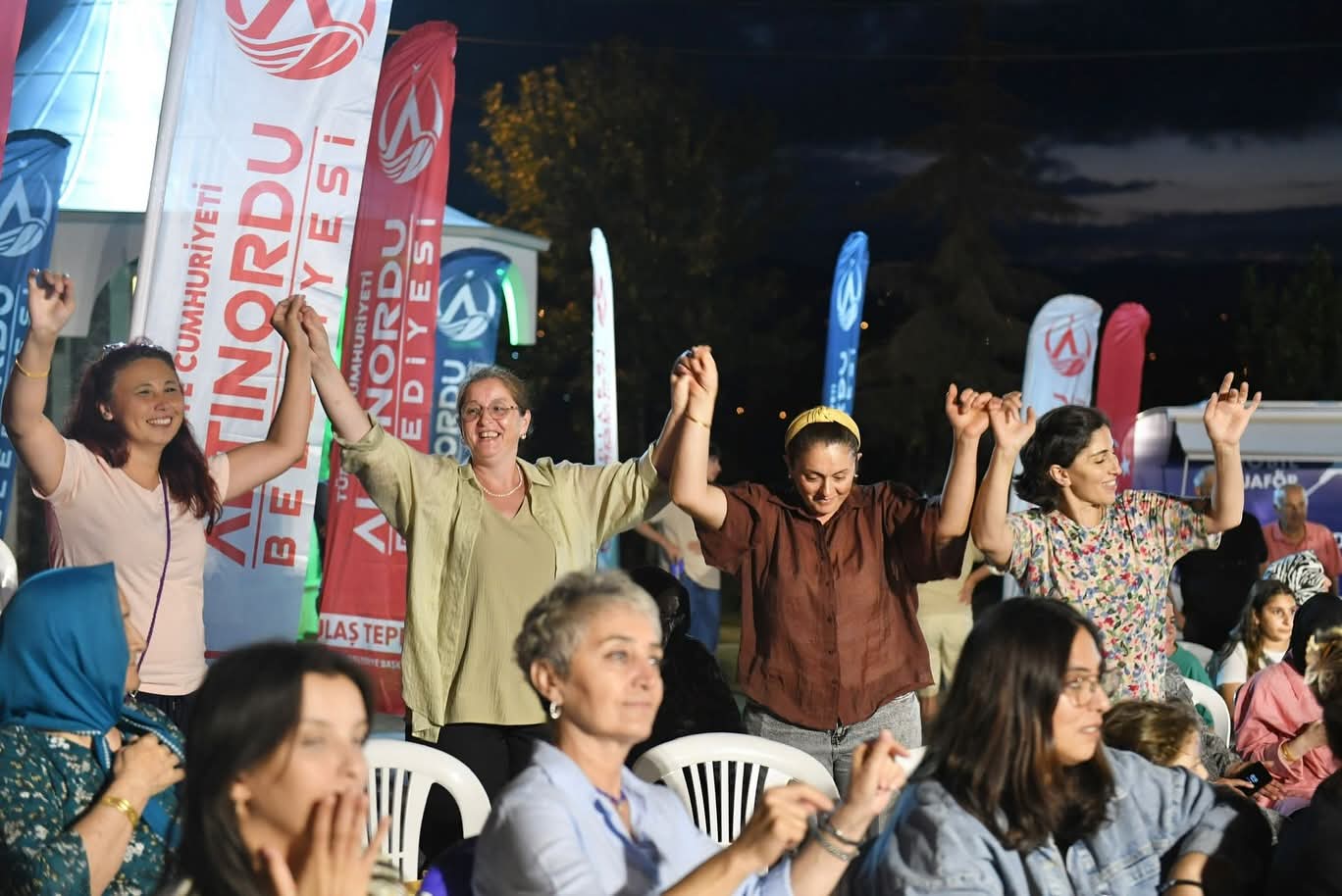 DELİKKAYA MAHALLESİ’NDE DE ŞENLİK COŞKUSU