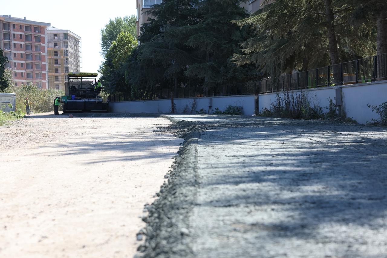 Altınordu Belediyesi Cumhuriyet Mahallesini Sıcak Asfalta Hazırlıyor