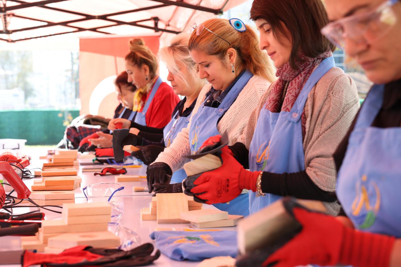 KADINLAR USTA OLUYOR!