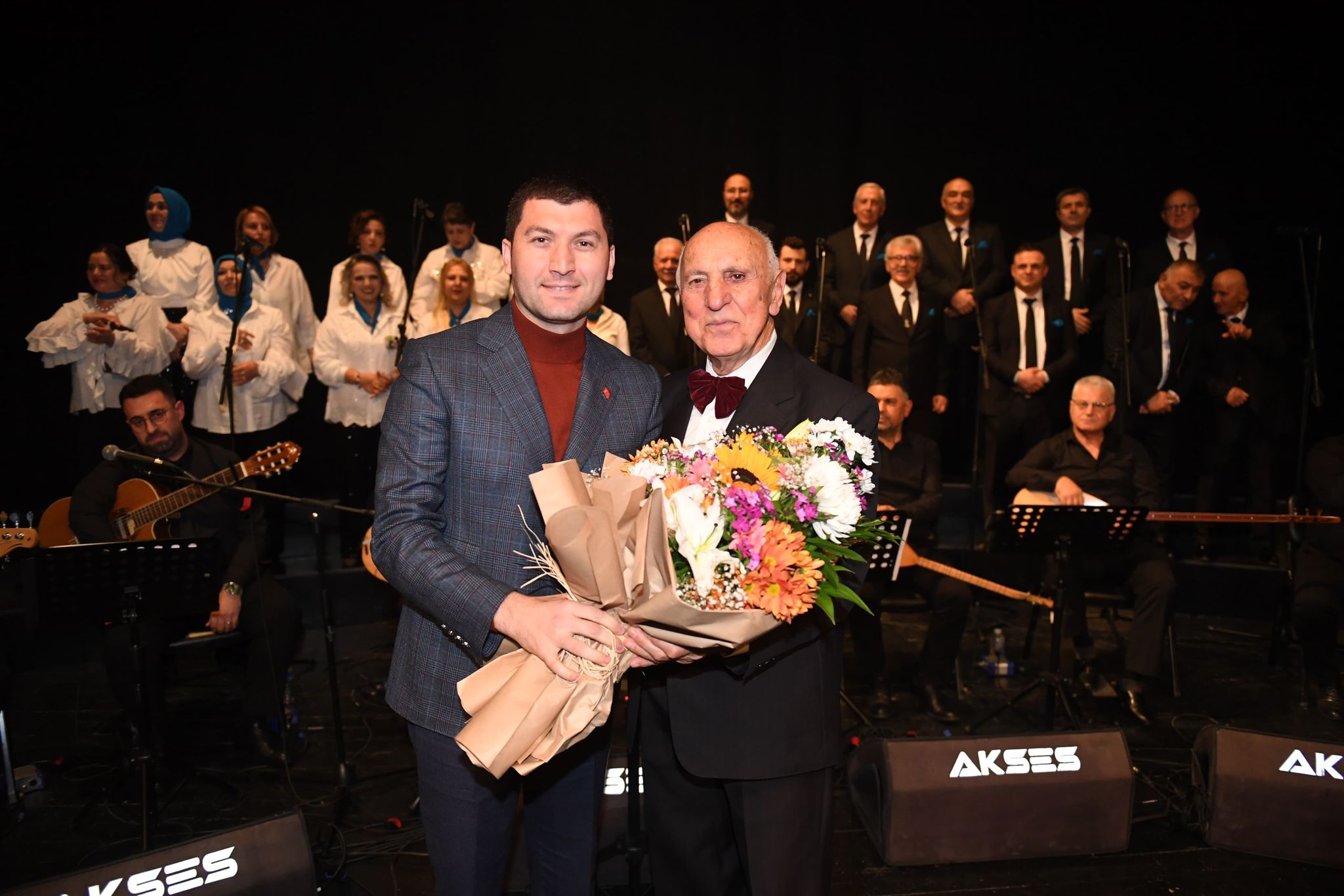 ALTINORDU YENİ YILA TÜRKÜLERLE ‘MERHABA’ DEDİ