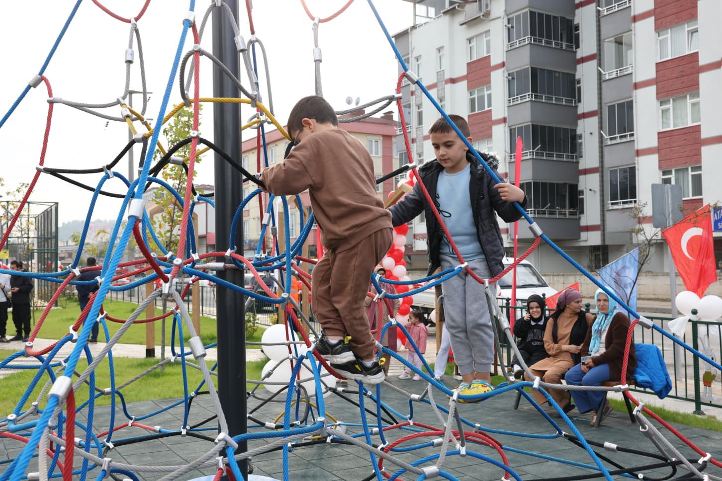 ŞEHİT KANİ OBİ PARK VE ÇOCUK BAHÇESİ HİZMETE AÇILDI