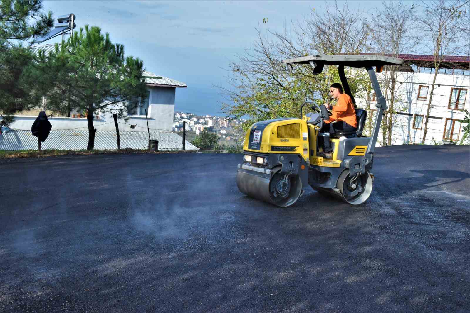 ALTINORDU HİZMET VE ESER BELEDİYECİLİĞİNDEKİ İDDİASINI SAHADAKİ ÇALIŞMALARIYLA ORTAYA KOYUYOR