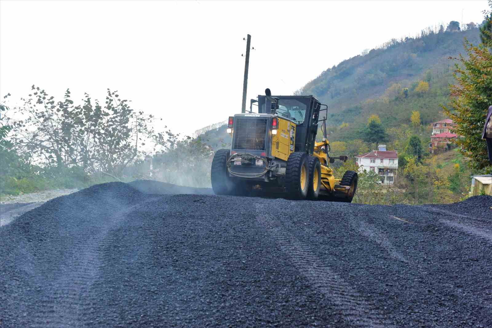 ALTINORDU HİZMET VE ESER BELEDİYECİLİĞİNDEKİ İDDİASINI SAHADAKİ ÇALIŞMALARIYLA ORTAYA KOYUYOR