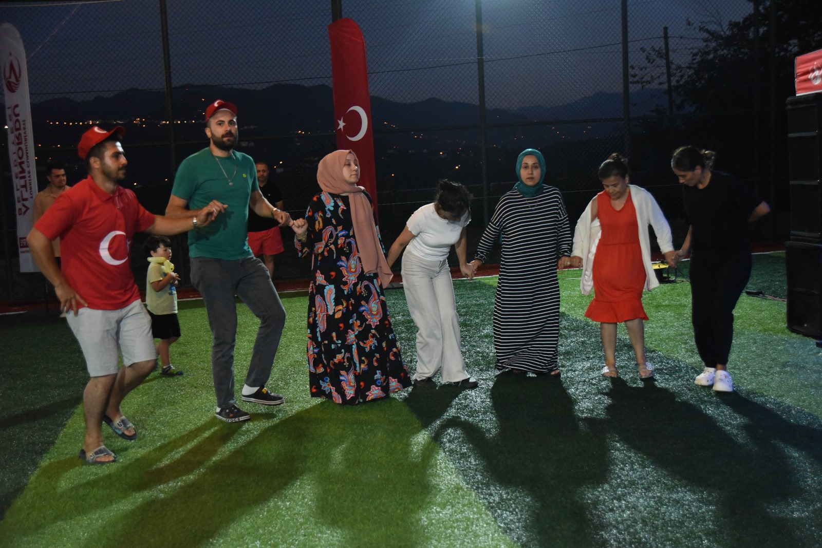 Altınordu Belediyesi, coşkuyu kırsal mahallelere taşıyor