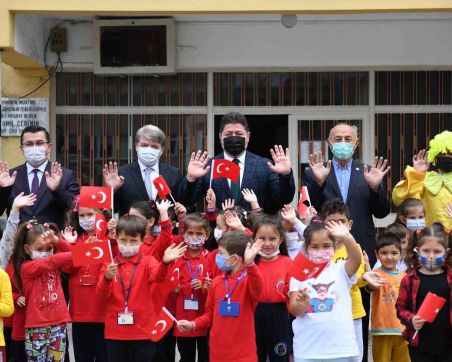 ALTINORDU BELEDİYESİ ÇOCUKLARIMIZA ‘ÇOCUK DOSTU ALTINORDU’DA ÖĞRENCİ OLMANIN MUTLULUĞUNU YAŞATIYOR