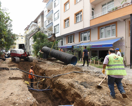 ALTYAPI VE ÜSTYAPI ÇALIŞMALARINDA DURMAK YOK