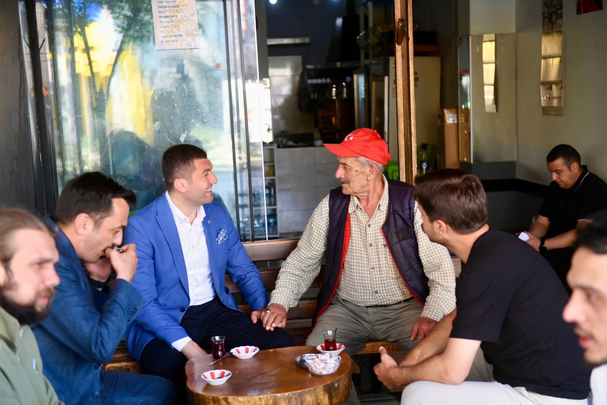 DÖRT GÜNLÜK TATİLDE VATANDAŞLARLA BİR ARADA