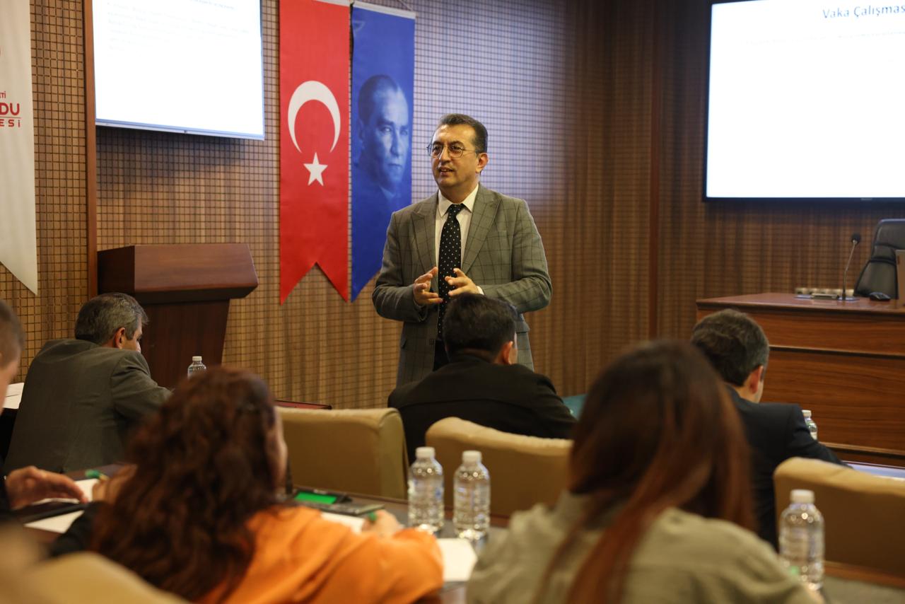 ALTINORDU BELEDİYESİ’NDEN PERSONELLERE 4 EĞİTİM