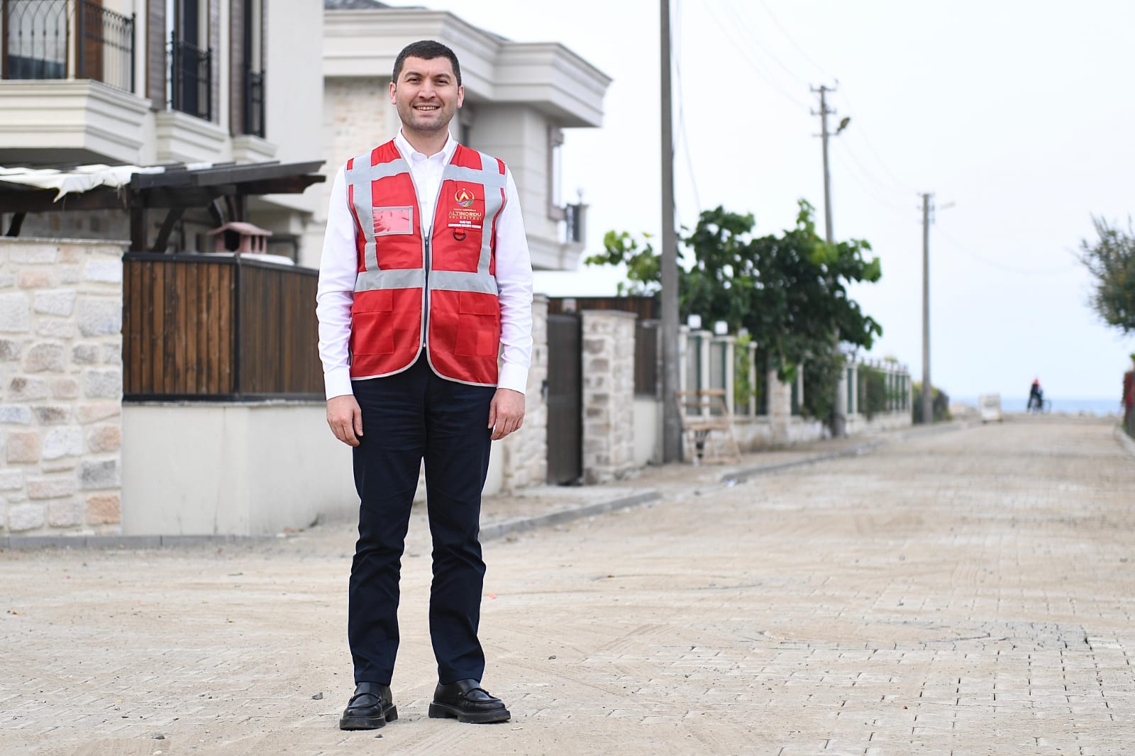 CUMHURİYET MAHALLESİ HAK ETTİĞİ HİZMETE BAŞKAN TEPE İLE KAVUŞUYOR