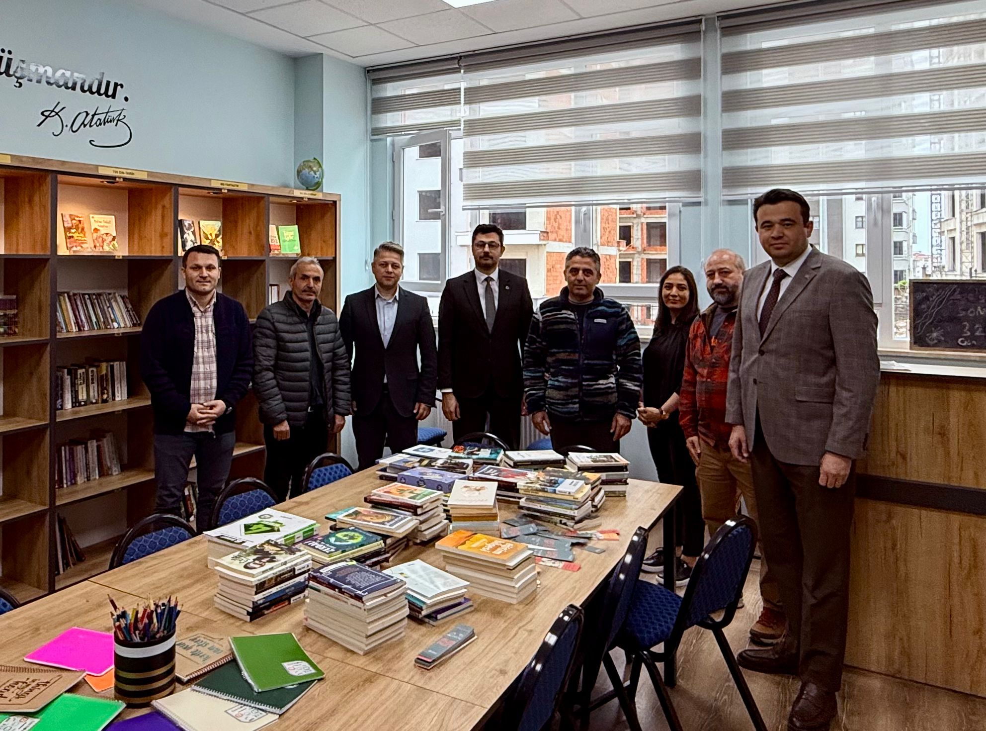 ALTINORDU BELEDİYESİ’NDEN CAN ALTAY KÜTÜPHANESİ’NE KİTAP BAĞIŞI