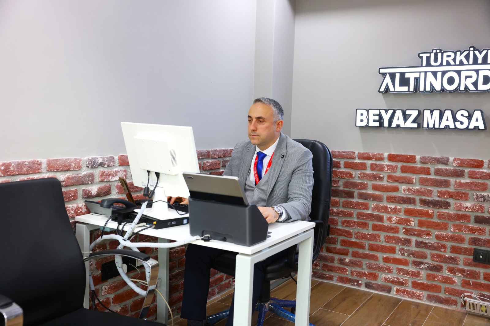BEYAZ MASA HİZMET NOKTASI ZEMİN KATTA DA FAALİYET GÖSTERECEK