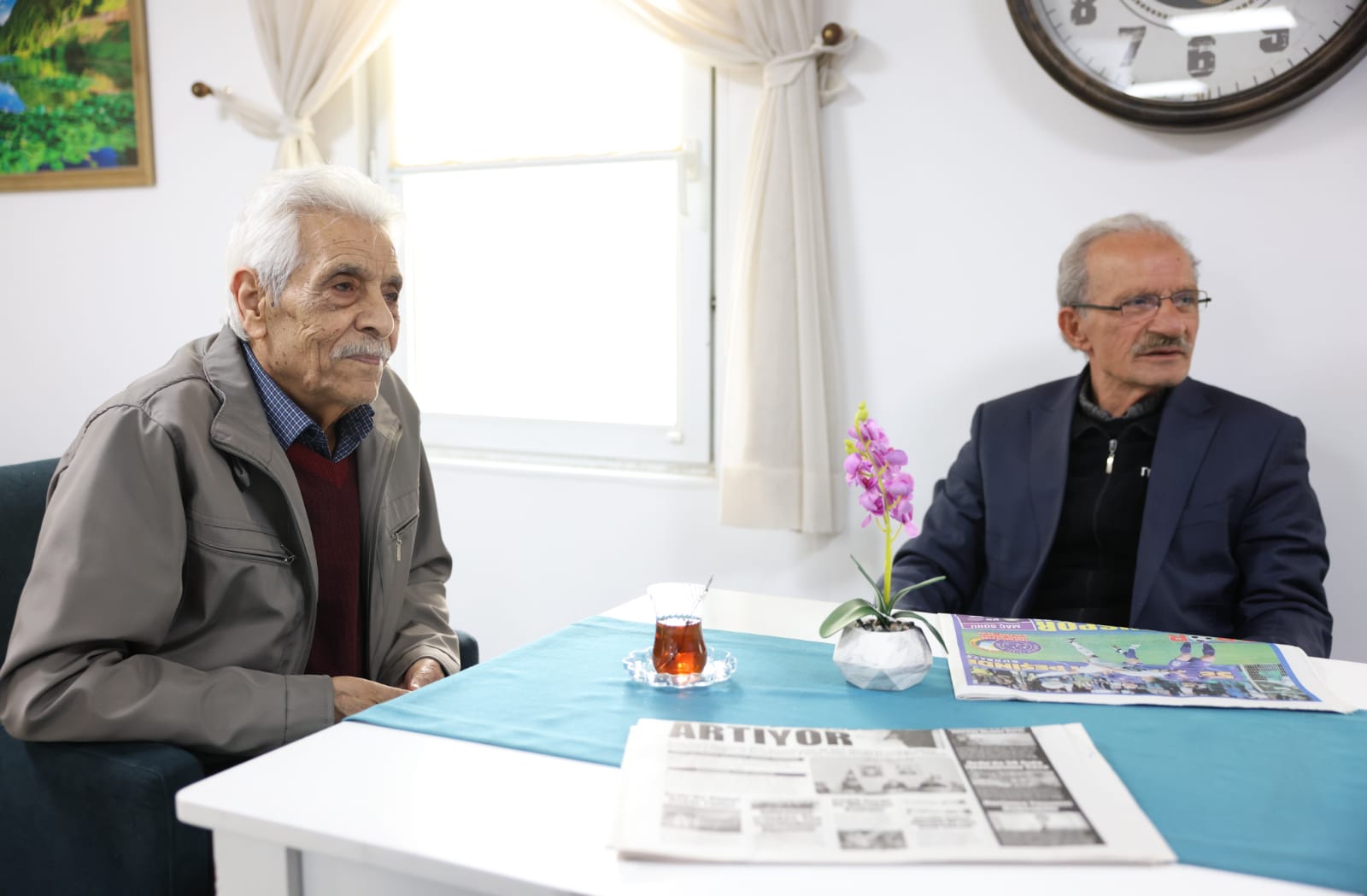 EMEKLİLERİN DE GENÇLERİN DE ADRESİ: EMEKLİHÂNE