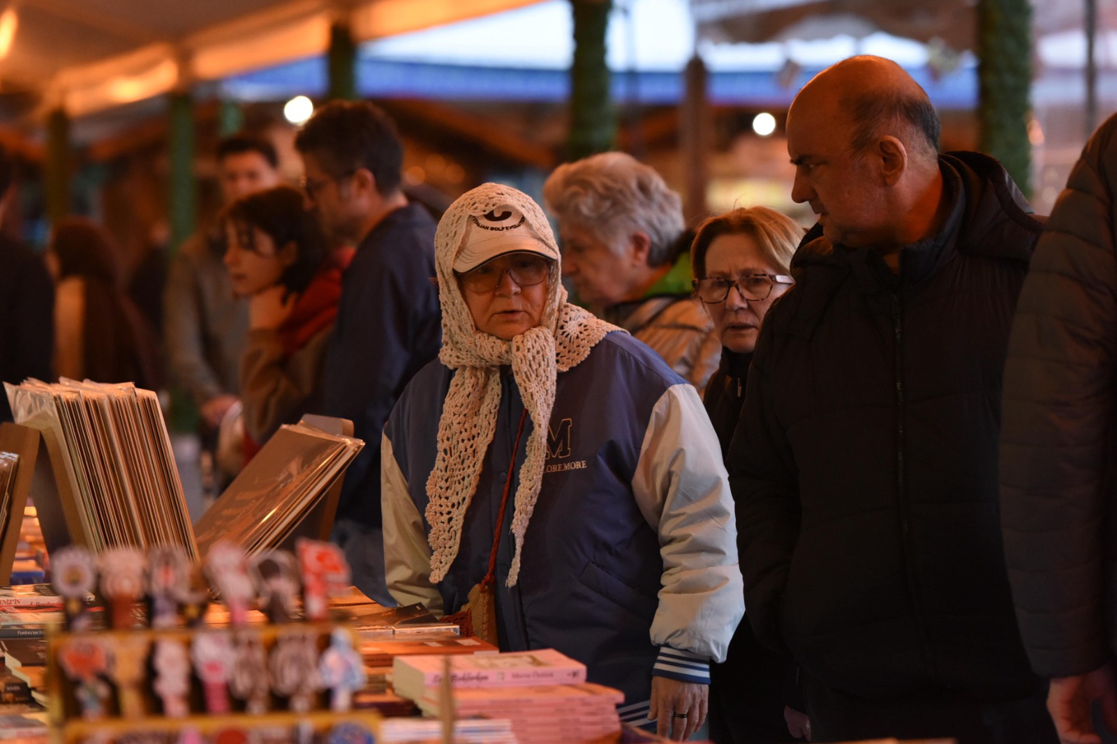VATANDAŞLARDAN EDEBİYAT VE KİTAP GÜNLERİNE TAM NOT