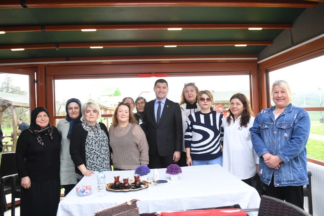 3 GÜNDE 26 MAHALLEYİ ZİYARET ETTİ