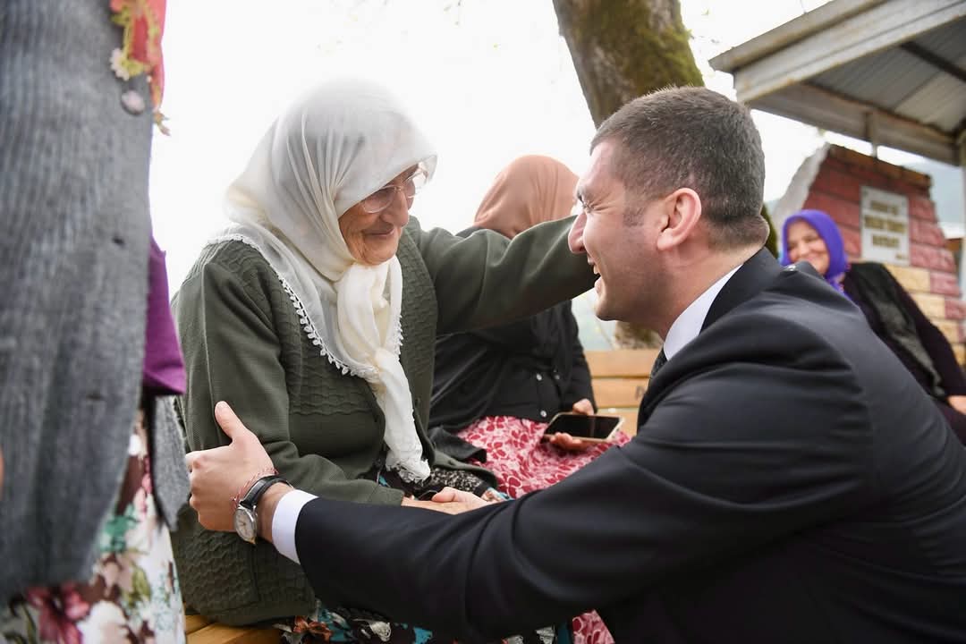 3 GÜNDE 26 MAHALLEYİ ZİYARET ETTİ