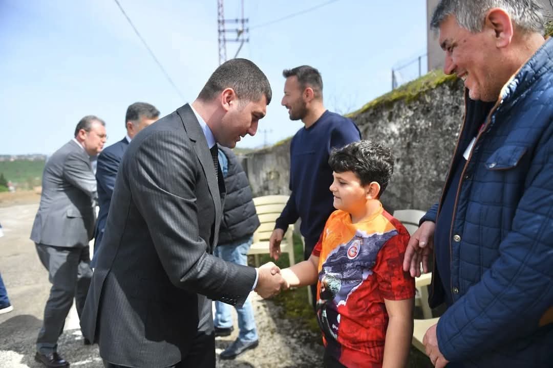 3 GÜNDE 26 MAHALLEYİ ZİYARET ETTİ