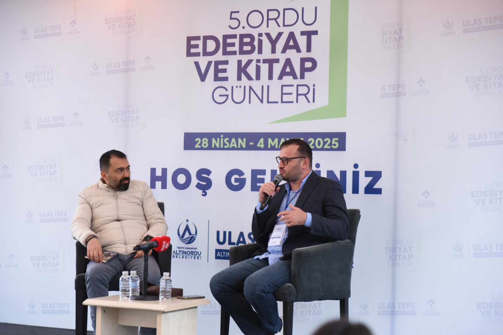 EDEBİYAT VE KİTAP GÜNLERİ’NİN İKİNCİ GÜNÜ DE DOPDOLU ETKİNLİKLERLE GEÇTİ