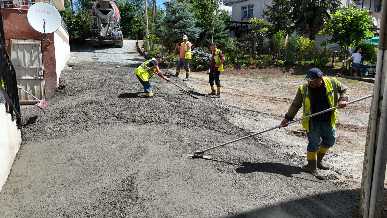 BAŞKAN TEPE, ENGELLİ VATANDAŞIN YOL HASRETİNİ SONA ERDİRDİ